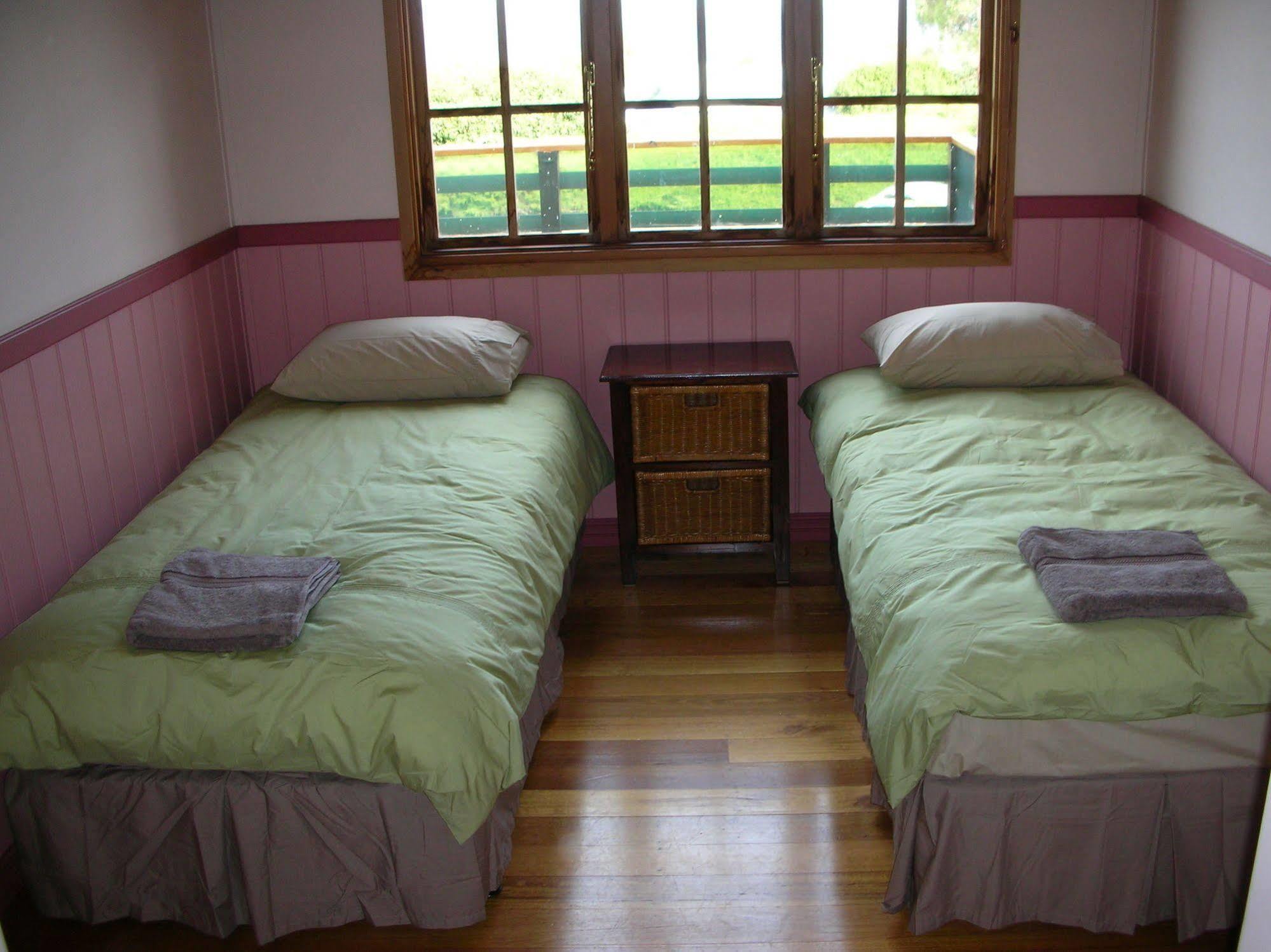 Cedar Cottages Blackmans Bay 외부 사진
